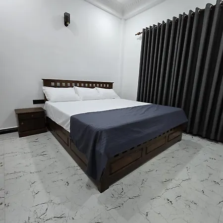 Munril Guest Apartment Jaffna Exterior photo